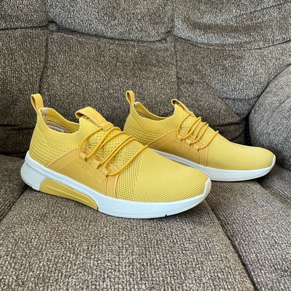 Mark Nason Sketchers - Picture 3 of 6